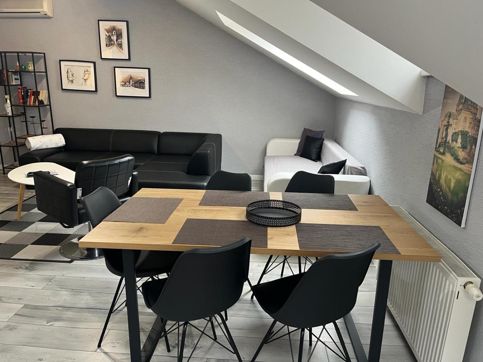 Apartments Renesance بايموتْسْ المظهر الخارجي الصورة